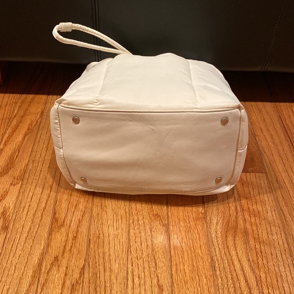 Nylon puffer bag - Picture 3 of 4